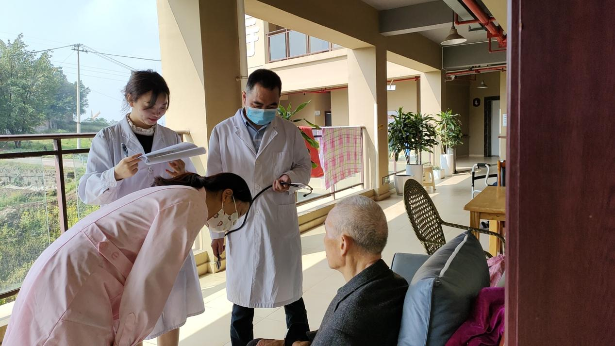 泰康医院义诊健康查抄活动